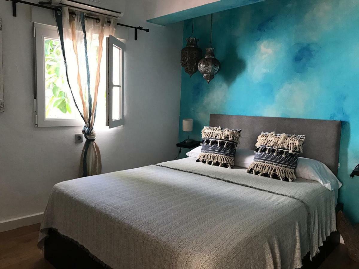 The Monkey Guest house 2*