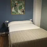 Hostal The Monkey Room